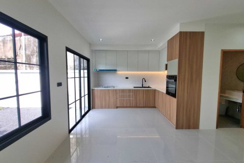 Townhouse in Phuket, Thailand 2 bedrooms № 173680 - photo 25