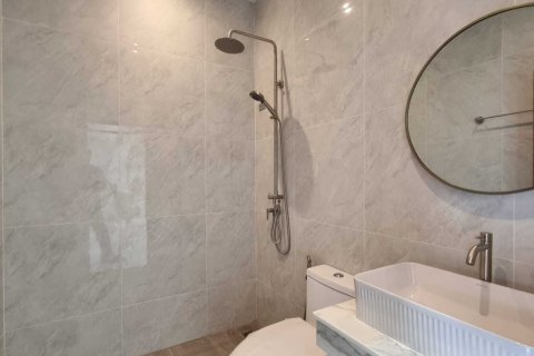 Townhouse in Phuket, Thailand 2 bedrooms № 173680 - photo 20