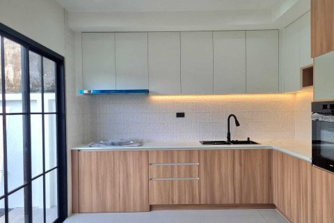 Townhouse in Phuket, Thailand 2 bedrooms № 173680 - photo 26
