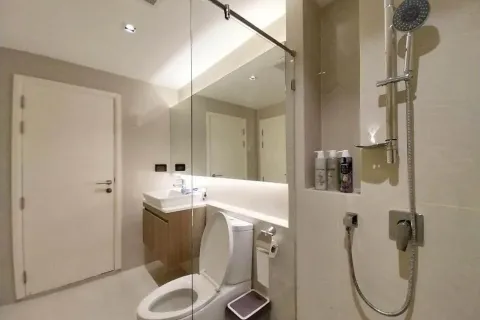 Condo in Khlong Toei, Bangkok, Thailand, 2 bedrooms  № 158481 - photo 5