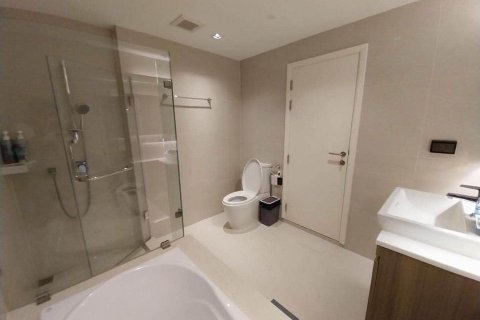 Condo in Khlong Toei, Bangkok, Thailand, 2 bedrooms  № 158481 - photo 13