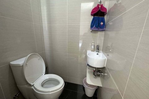 Studio in the Condo in Khlong Toei, Bangkok, Thailand  № 158483 - photo 6