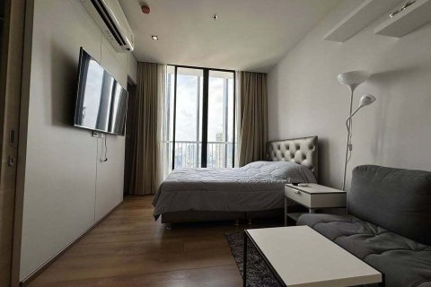 Studio in the Condo in Khlong Toei, Bangkok, Thailand  № 158483