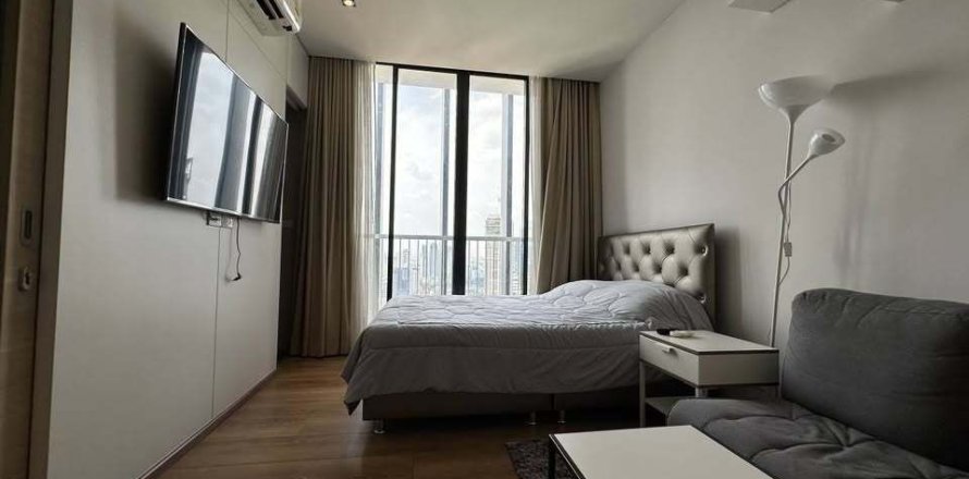 Studio in the Condo in Khlong Toei, Bangkok, Thailand  № 158483