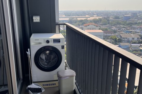 Condo à Samut Prakan, Thaïlande, 2 chambres  № 158477 - photo 17