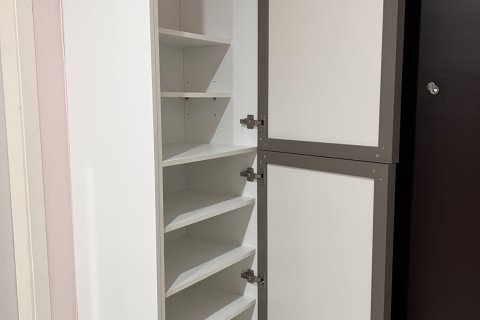 Condo à Samut Prakan, Thaïlande, 2 chambres  № 158477 - photo 4