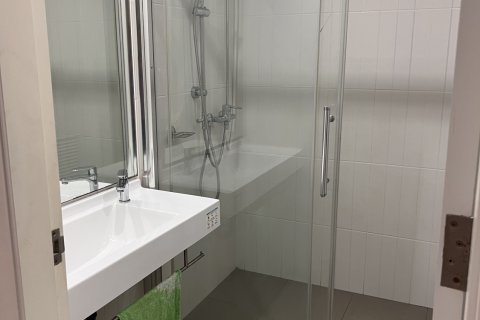 Condo à Samut Prakan, Thaïlande, 2 chambres  № 158477 - photo 14