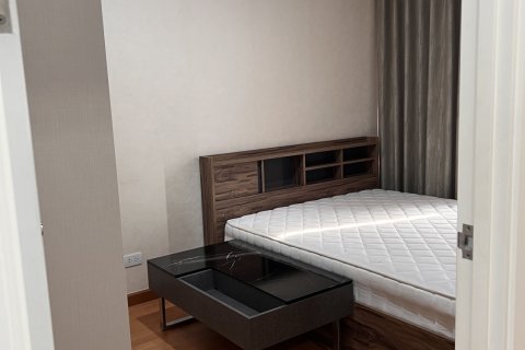 Condo à Samut Prakan, Thaïlande, 2 chambres  № 158477 - photo 11