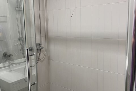 Condo à Samut Prakan, Thaïlande, 2 chambres  № 158477 - photo 16