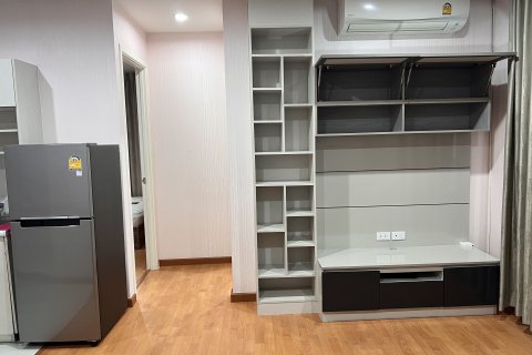 Condo à Samut Prakan, Thaïlande, 2 chambres  № 158477 - photo 6