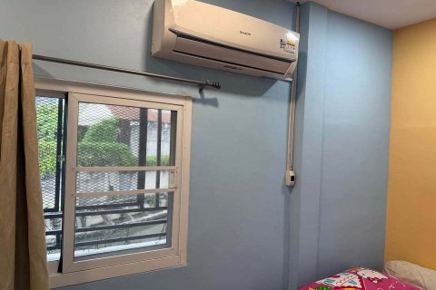 Townhouse in Suan Luang, Bangkok, Thailand 4 bedrooms № 163054 - photo 5