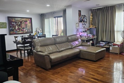 Condo à Yan Nawa, Bangkok, Thaïlande, 2 chambres  № 163056