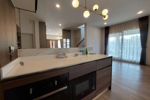 House in Thawi Watthana, Bangkok, Thailand 4 bedrooms № 163053 - photo 10