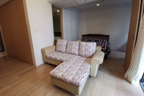 Studio dans le Condo à Watthana, Bangkok, Thaïlande  № 168905 - photo 6