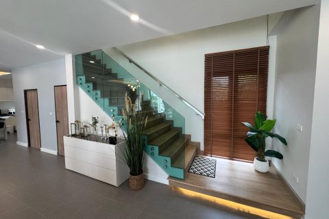 Дом в Чиангмае, Таиланд с 4 спальнями  № 147646 - фото 4