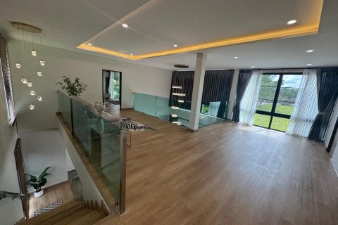 Дом в Чиангмае, Таиланд с 4 спальнями  № 147646 - фото 12