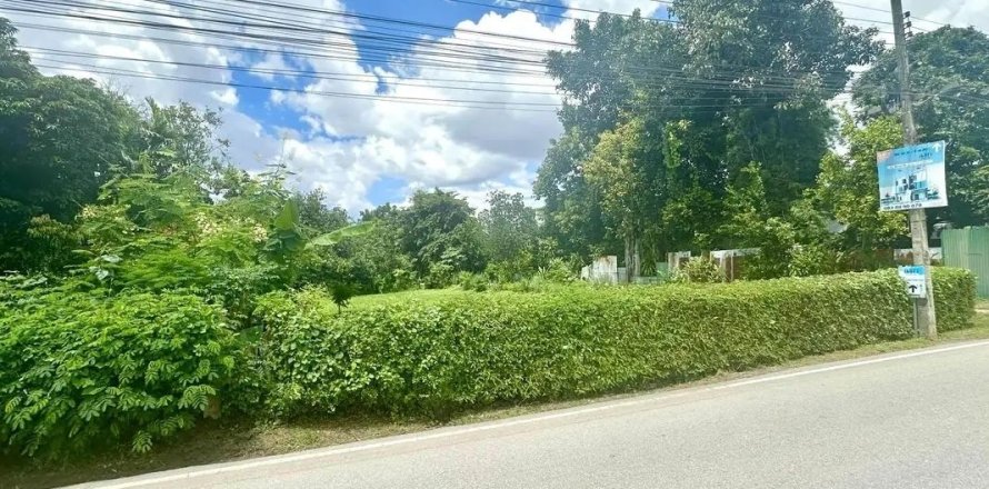 Terrain à Chiang Mai, Thaïlande 456 m2 № 147651