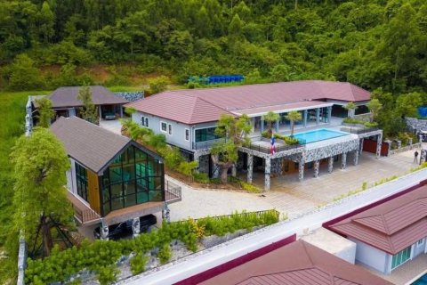 Дом в Паттайе, Таиланд с 5 спальнями  № 147650