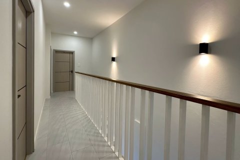 Таунхаус в Чиангмае, Таиланд с 4 спальнями № 147302 - фото 17