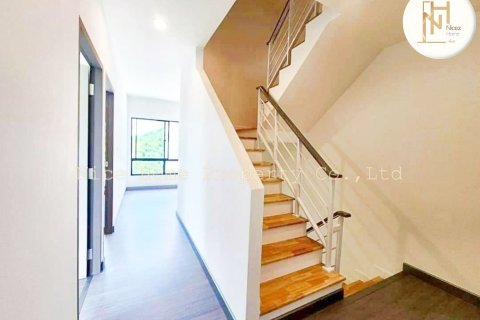 Townhouse in Bang Bua Thong, Thailand 3 bedrooms № 147303 - photo 6