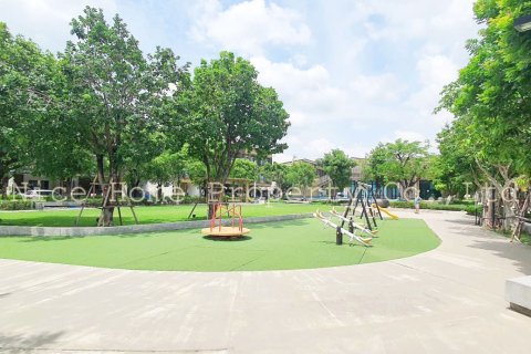 Townhouse in Bang Bua Thong, Thailand 3 bedrooms № 147303 - photo 15