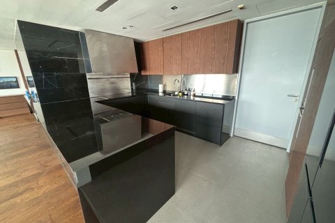 Condo à Sathon, Bangkok, Thaïlande, 3 chambres  № 147300 - photo 9