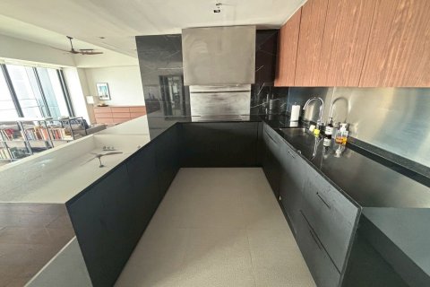 Condo à Sathon, Bangkok, Thaïlande, 3 chambres  № 147300 - photo 13