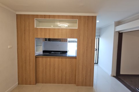 Condo in Bang Na, Bangkok, Thailand, 2 bedrooms  № 147301 - photo 10