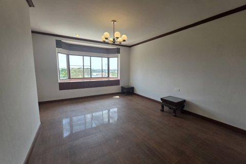 Condo in Bang Na, Bangkok, Thailand, 2 bedrooms  № 147301 - photo 14