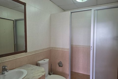 Condo in Bang Na, Bangkok, Thailand, 2 bedrooms  № 147301 - photo 23