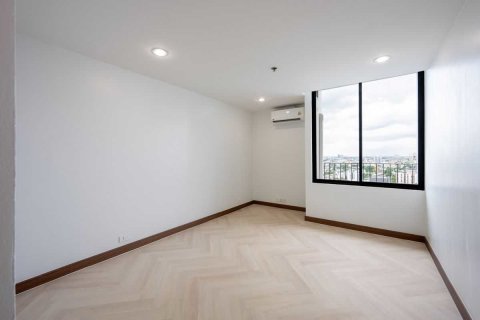 Condo à Watthana, Bangkok, Thaïlande, 3 chambres  № 147298 - photo 11