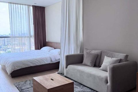 Студия в кондо в Ваттхане, Бангкок, Таиланд № 147297 - фото 4