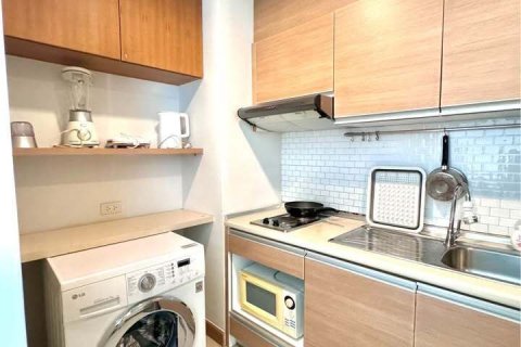 Студия в кондо в Ваттхане, Бангкок, Таиланд № 147297 - фото 3