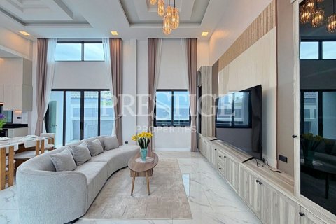 Haus in Pattaya, Thailand 4 Schlafzimmer № 220674 - Foto 3