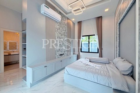 Haus in Pattaya, Thailand 4 Schlafzimmer № 220674 - Foto 13
