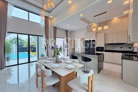 Haus in Pattaya, Thailand 4 Schlafzimmer № 220674 - Foto 5