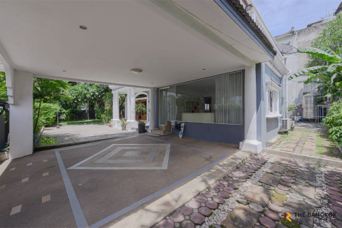 Reihenhaus in Bangkok, Thailand 5 Schlafzimmer № 220673 - Foto 5