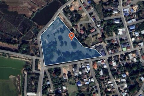 Земельный участок в Накхонратчасиме, Таиланд 17600м2  № 158155