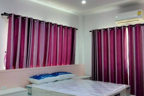 House in San Kamphaeng, Thailand 3 bedrooms № 158153 - photo 24