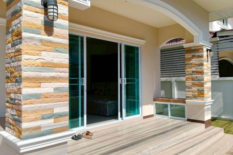 House in San Kamphaeng, Thailand 3 bedrooms № 158153 - photo 17