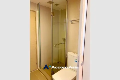 Condo in Watthana, Bangkok, Thailand, 3 bedrooms № 215568 - photo 9