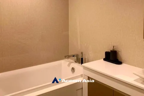 Condo in Watthana, Bangkok, Thailand, 3 bedrooms № 215568 - photo 8
