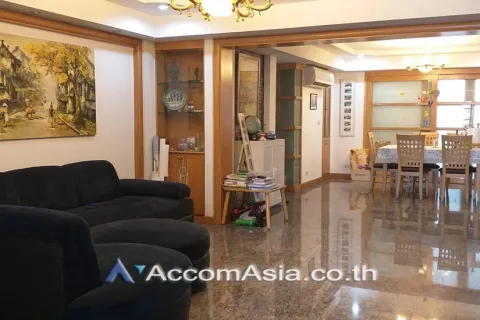 Condo in Watthana, Bangkok, Thailand, 3 bedrooms № 215569 - photo 2