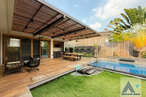 Maison à Watthana, Bangkok, Thaïlande 5 chambres № 215565