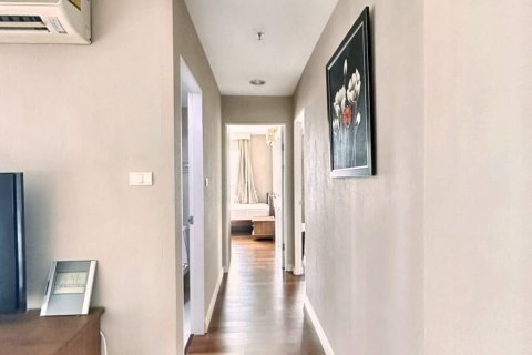 Кондоминиум с 2 спальнями в Хуай Кванге, Бангкок, Таиланд № 114149 - фото 5