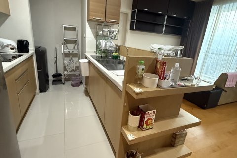 Condo in Ratchathewi, Bangkok, Thailand, 2 bedrooms  № 152638 - photo 1