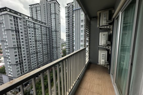 Condo in Phasi Charoen, Bangkok, Thailand, 2 bedrooms  № 152641 - photo 14