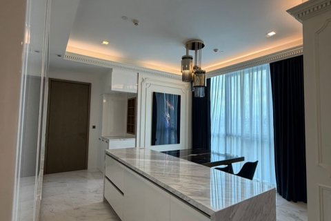 Condo in Bangkok, Thailand, 2 bedrooms  № 194554 - photo 8