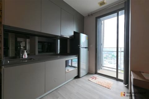 Condo in Bangkok, Thailand, 1 bedroom  № 194558 - photo 4
