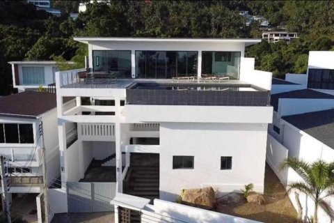Villa in Ko Samui, Thailand 5 bedrooms № 180219